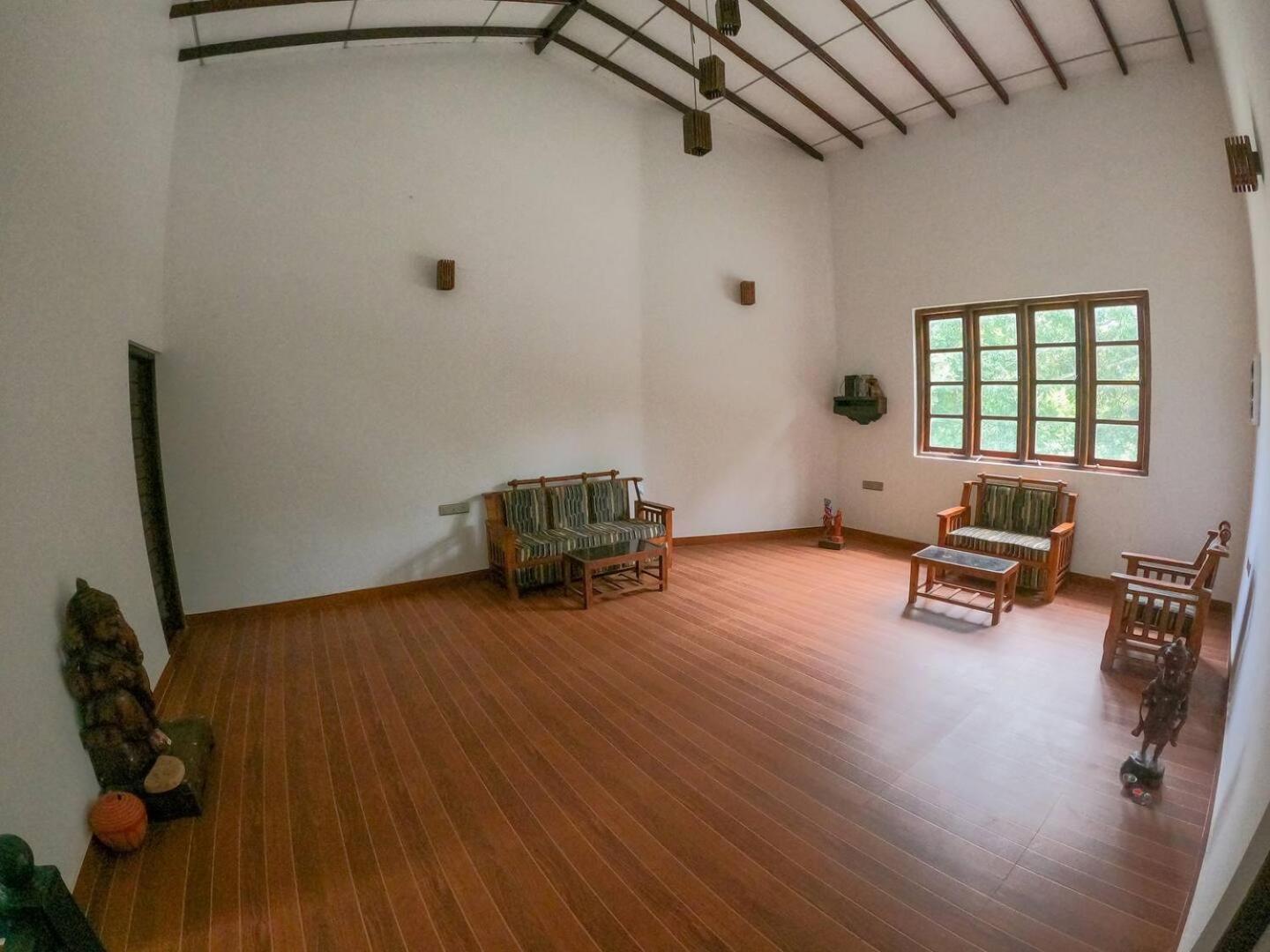The Sigiriya White House Apartman Kültér fotó
