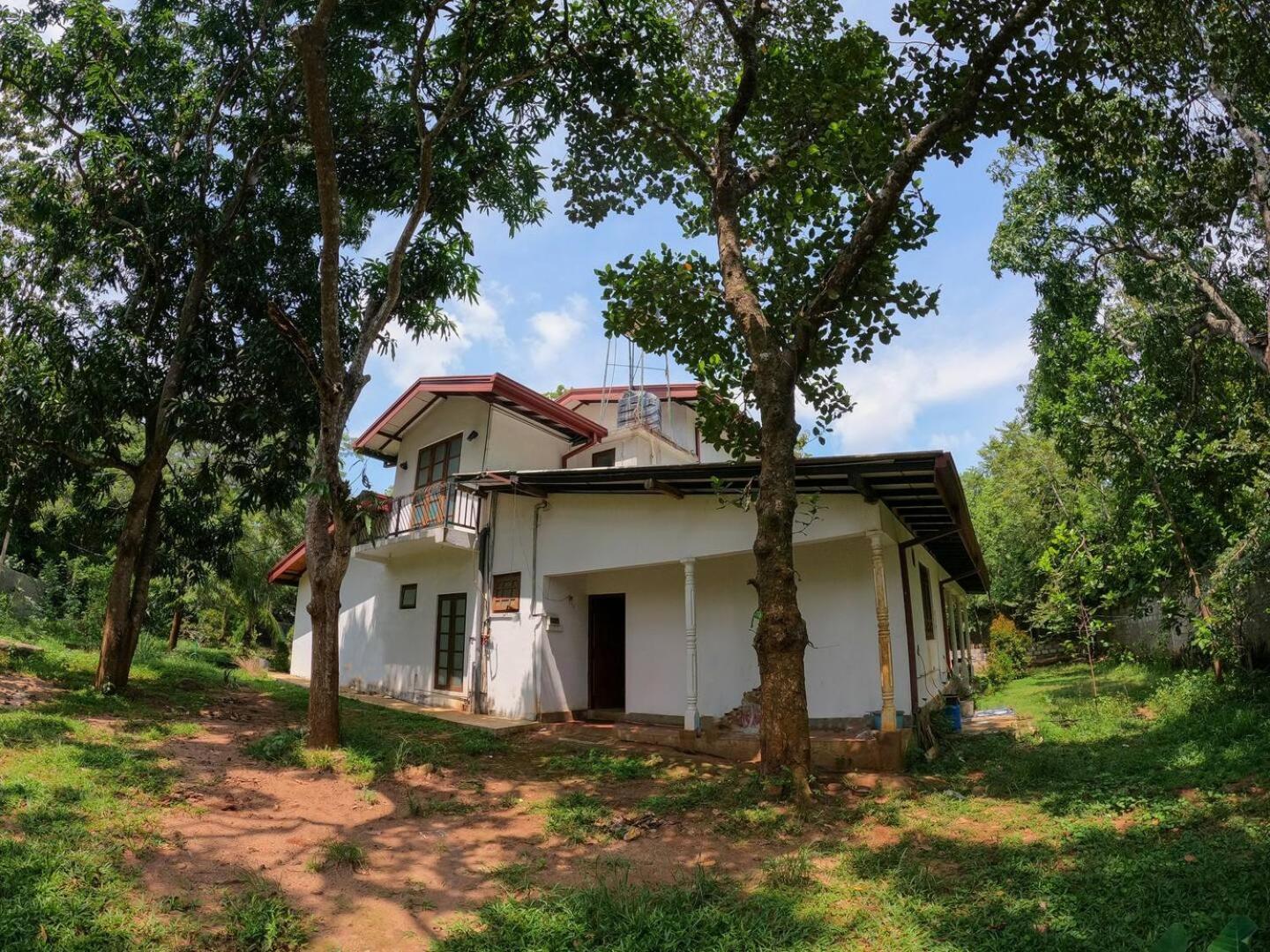 The Sigiriya White House Apartman Kültér fotó